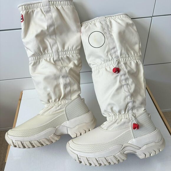 Hunter Women's White and Cream Boots - Picture 3 of 8